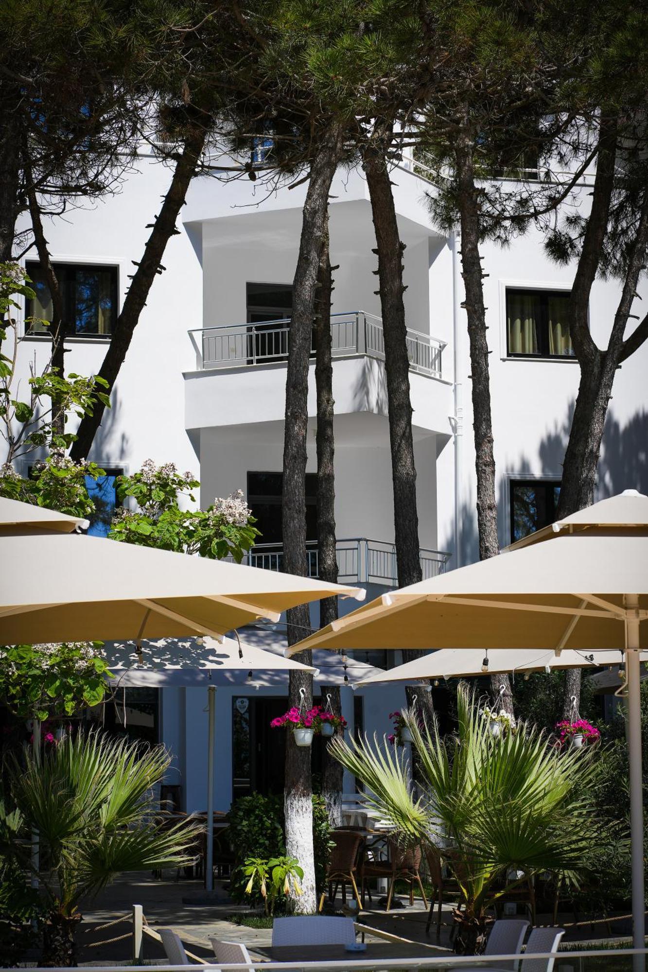 Hotel Andi Durrës Buitenkant foto