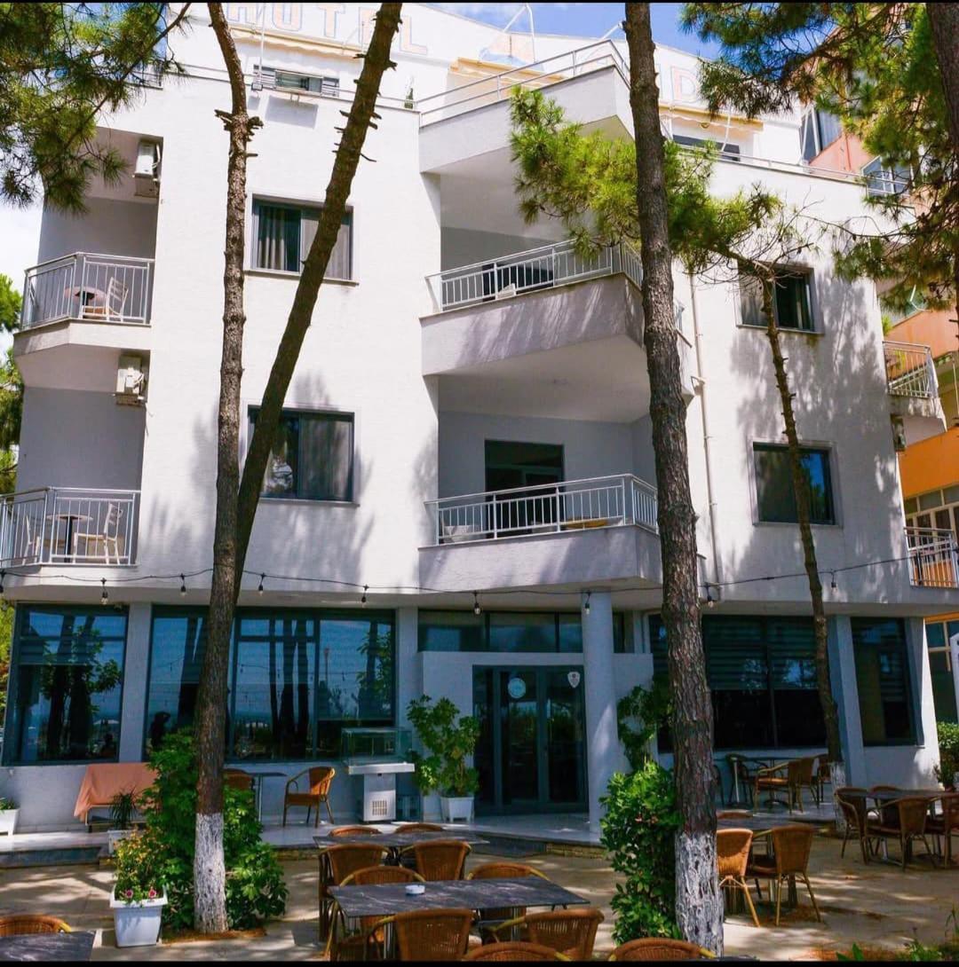 Hotel Andi Durrës Buitenkant foto