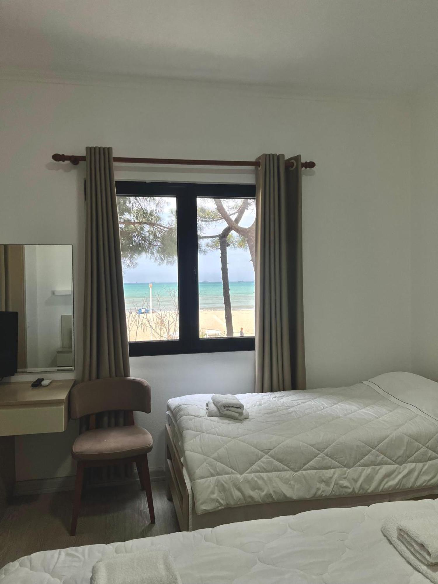 Hotel Andi Durrës Buitenkant foto