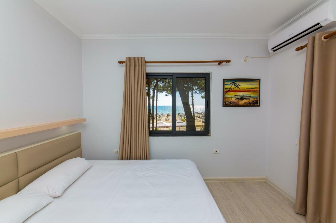 Hotel Andi Durrës Buitenkant foto